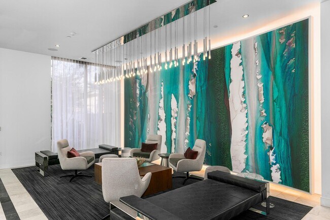 Building Photo - 1321 Seneca St