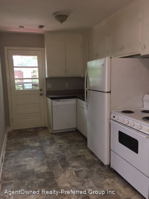 Building Photo - 2 br, 1 bath House - 633 Windermere Blvd.