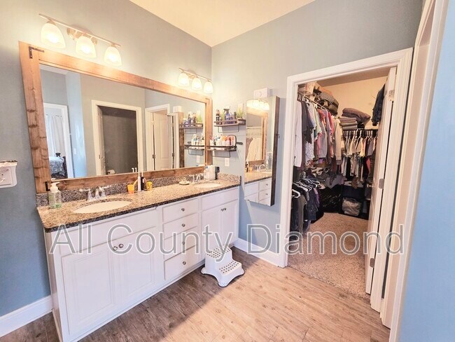 Building Photo - 103 Redfish Way