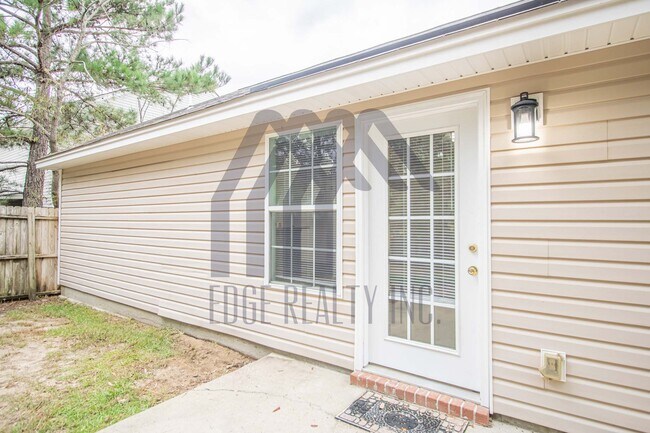 Building Photo - 6 Willow Lakes Dr
