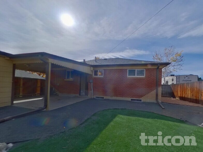 Building Photo - 269 E 109th Ave