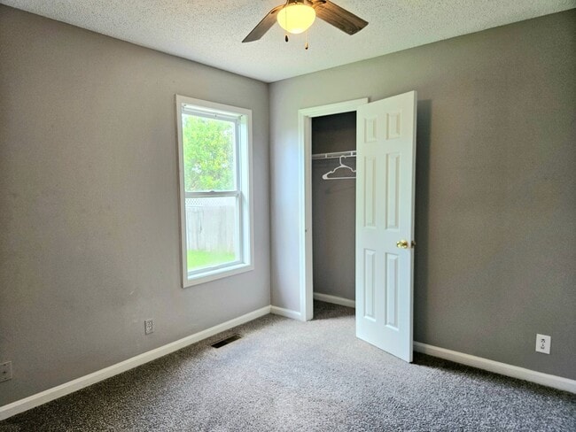 Building Photo - 1331 Hugh Hunter Rd