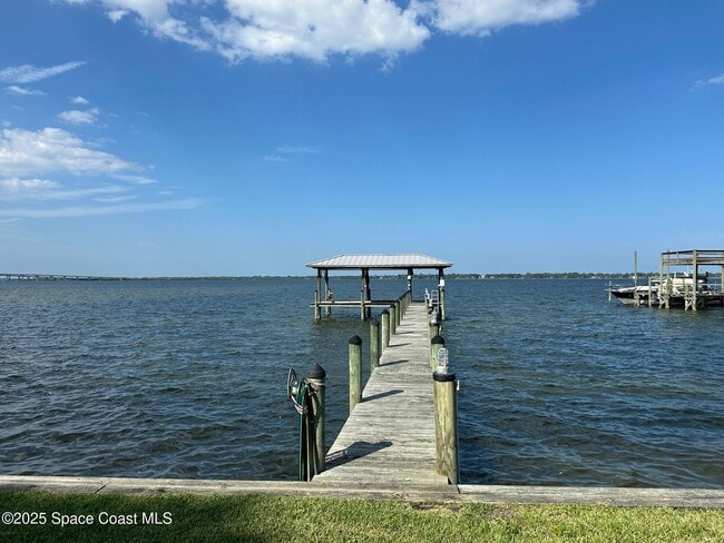 Building Photo - 1613 Indian River Dr