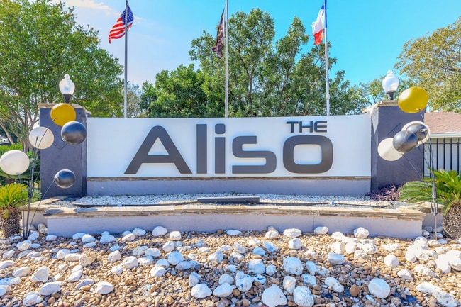 Building Photo - The Aliso