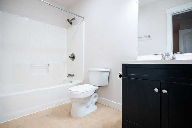 Building Photo - STILL AVAILABLE! Special: Only $500 Securi...