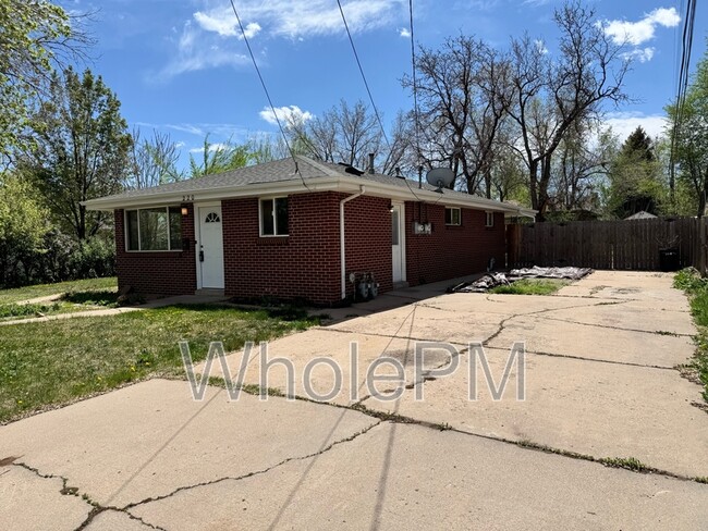 Building Photo - 220 W Layton Ave