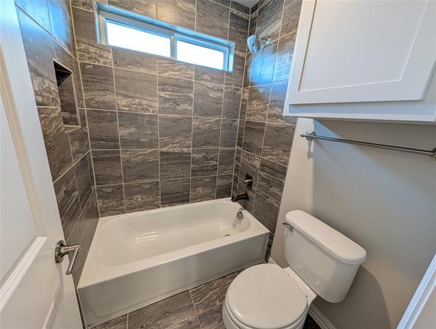 Building Photo - 2809 River Bend Pl