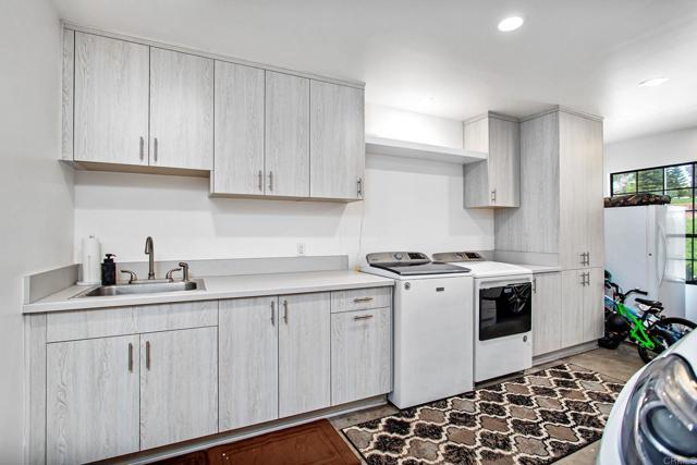Building Photo - 24905 Abalar Way