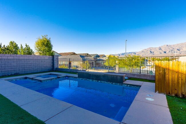 Building Photo - Beautiful North Las Vegas Pool Home With 1...