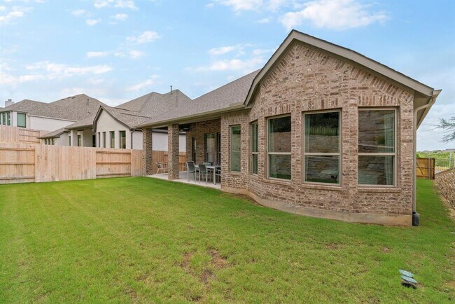 Building Photo - 105 Heartleaf Rd