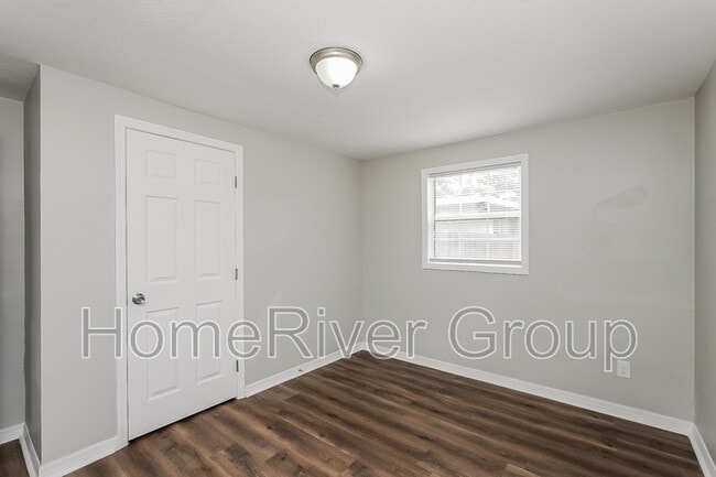 Building Photo - 6210 N 37th St