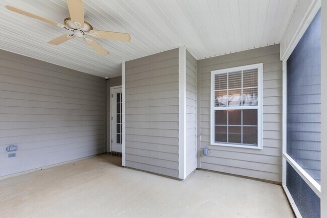 Building Photo - 2521 Heathrow Dr