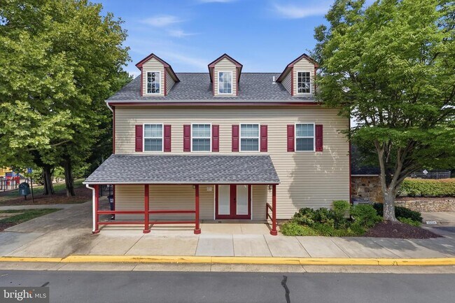 Building Photo - 14214 Beddingfield Way