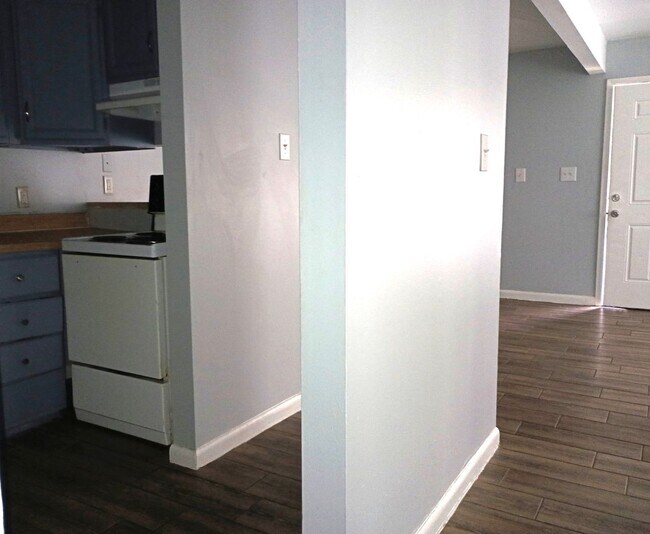 Building Photo - Glen Park Circle Apartments