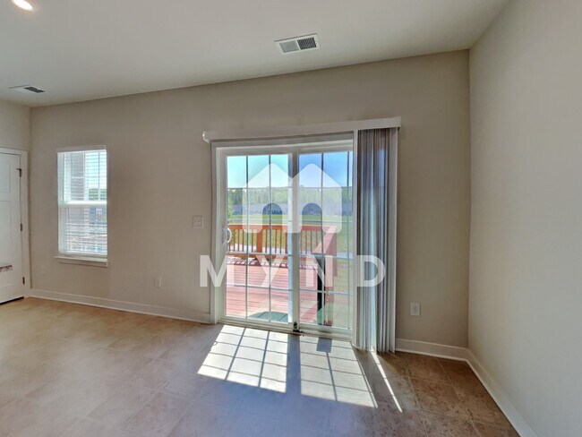 Building Photo - 176 Misty Pike Dr