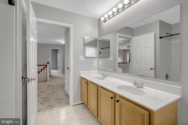 Building Photo - 26161 Rachel Hill Dr