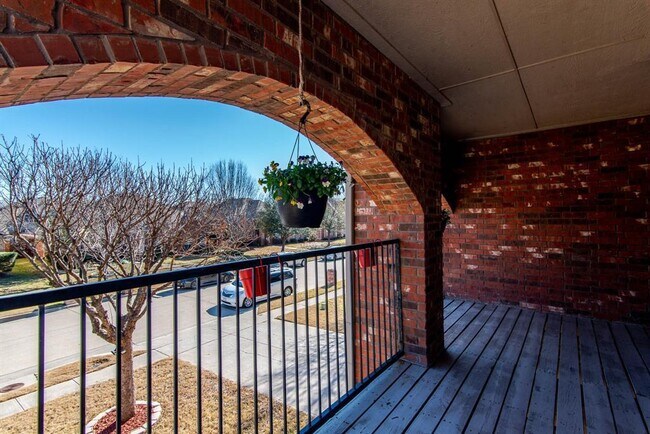 Building Photo - 8373 Brightside Ln