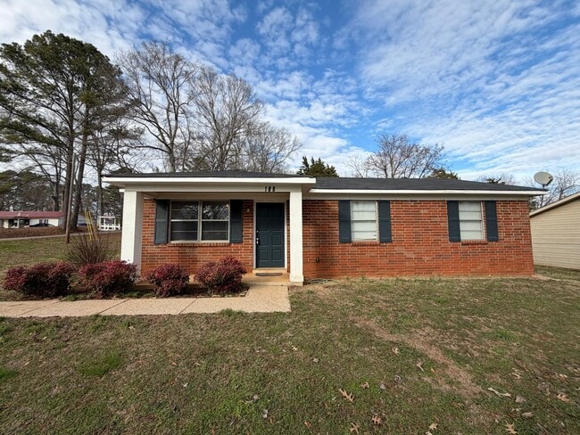 Building Photo - 189 Warden Dr