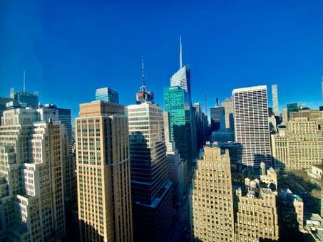 Building Photo - 66 W 38th St