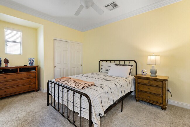 Building Photo - Spacious Mountain’s Edge Home with Den, Sunroom, 3-Car Garage & Private Spa Retreat