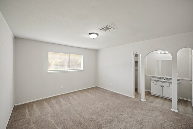 Building Photo - 2503 Knoll St