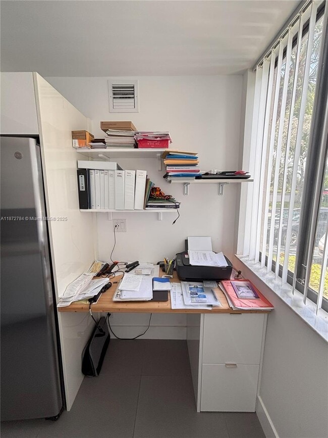 Building Photo - 9501 SW 1st Ct