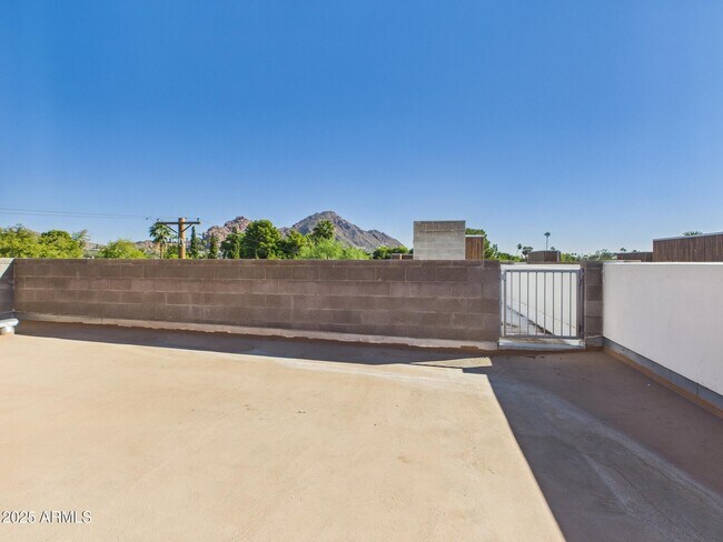 Building Photo - 4700 N 40th St