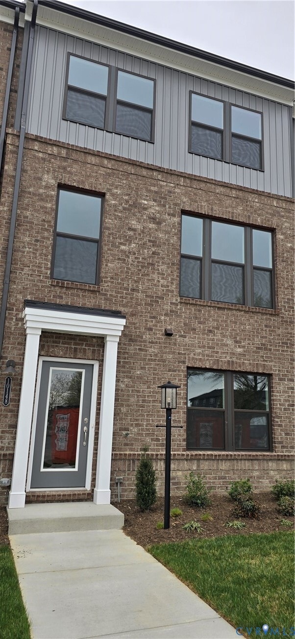 Building Photo - 10148 All Star Blvd