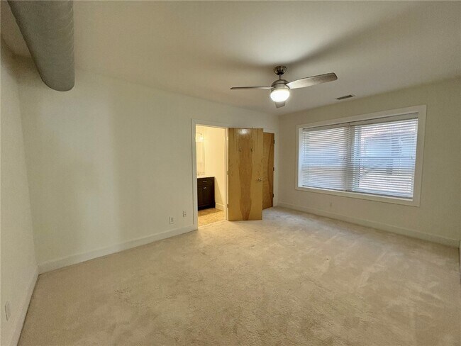 Building Photo - 4228 McPherson Ave