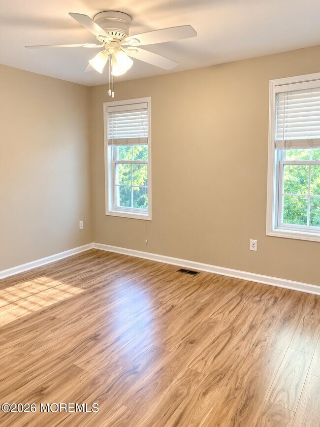 Building Photo - 35 Ironwood Ct