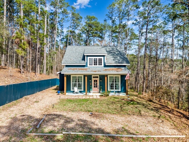 Building Photo - 201 Sunny Hill Dr