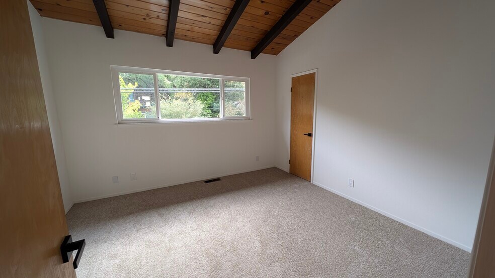 Building Photo - 128 Bothin Rd