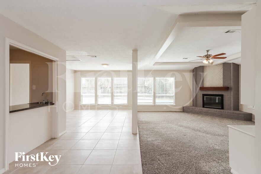 Building Photo - 1403 Diana Ct