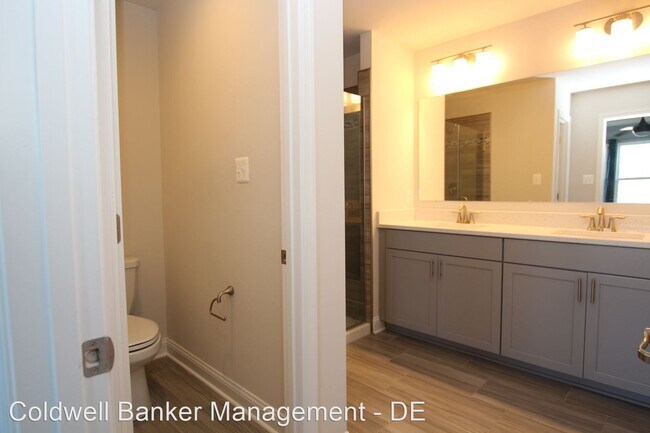 Building Photo - 3 br, 2.5 bath House - 36031 Auburn Way Pl...