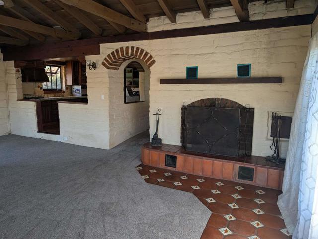 Building Photo - 9738 Lakeview Rd