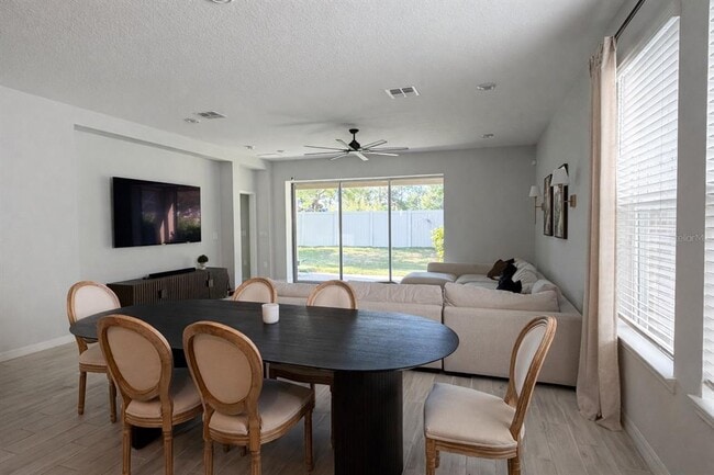 Building Photo - 2679 Ridgetop Ln