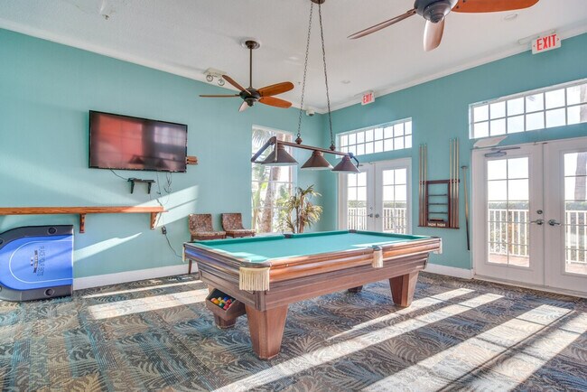 Building Photo - 5172 Coquina Key Dr SE