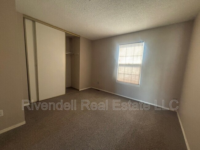 Building Photo - 1699 S Trenton St