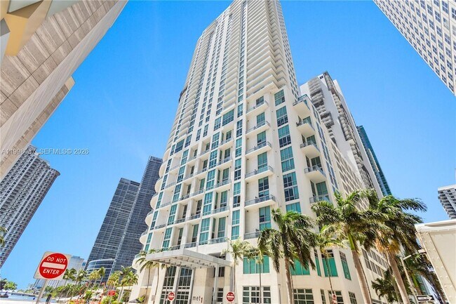 Building Photo - 300 S Biscayne Blvd