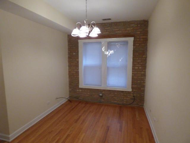 Building Photo - 1336 W Estes Ave