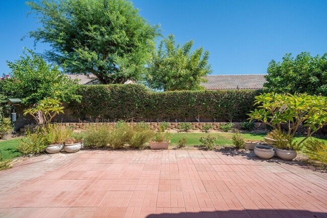 Building Photo - 78632 Iron Bark Dr