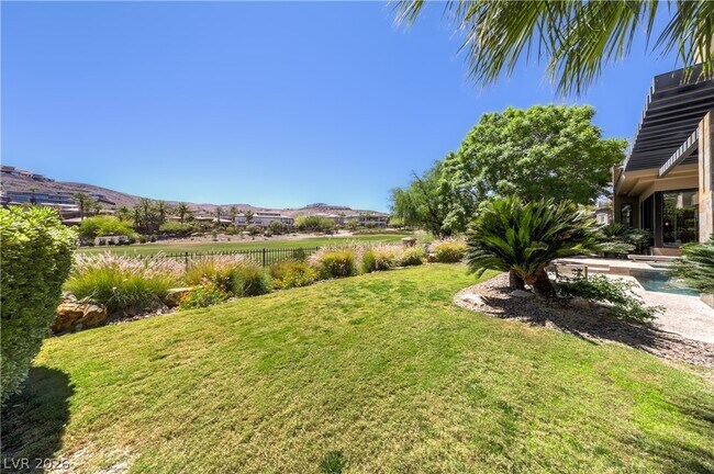 Building Photo - 1501 Foothills Village Dr