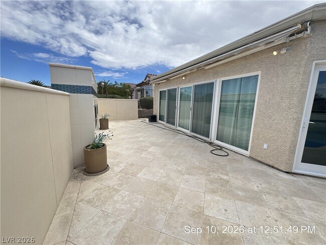 Building Photo - 1699 Rockcrest Hills Ave