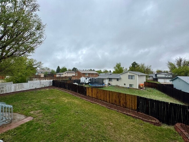 Building Photo - Lovely 3 bedroom+ Office in Widefield