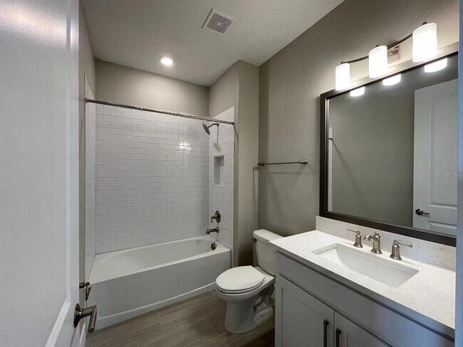 Building Photo - 4612 Almada Ln