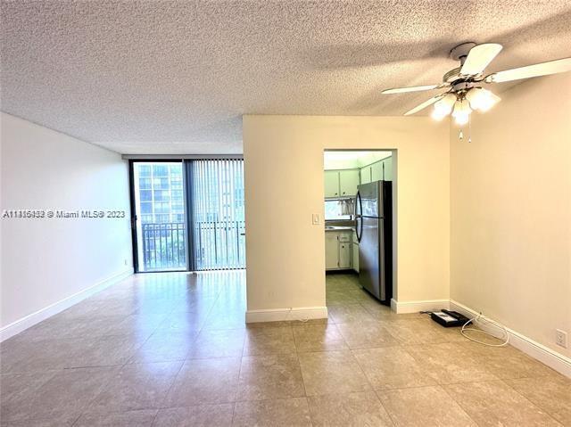Primary Photo - 17021 N Bay Rd