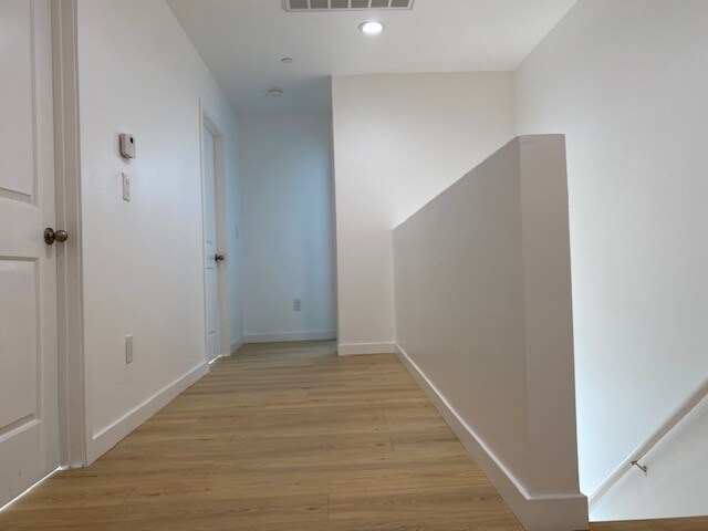 Building Photo - 2437 Malabar St