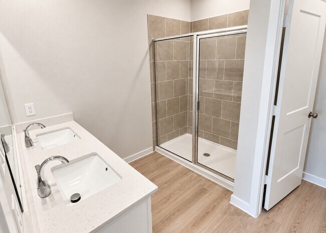 Building Photo - 4026 Bay Ct