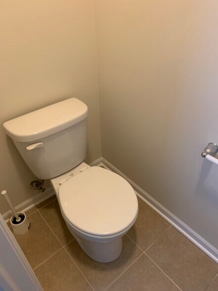 Building Photo - 2528 Basin Trail Ln