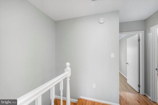 Building Photo - 10276 Arizona Cir